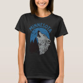 T-shirt Howling Grey Wolf in Minnesota Forest Blue Moon (Devant)