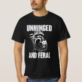 T-shirt Humor Unhinged And Feral Raccoon Cowboy Trash  (Devant)