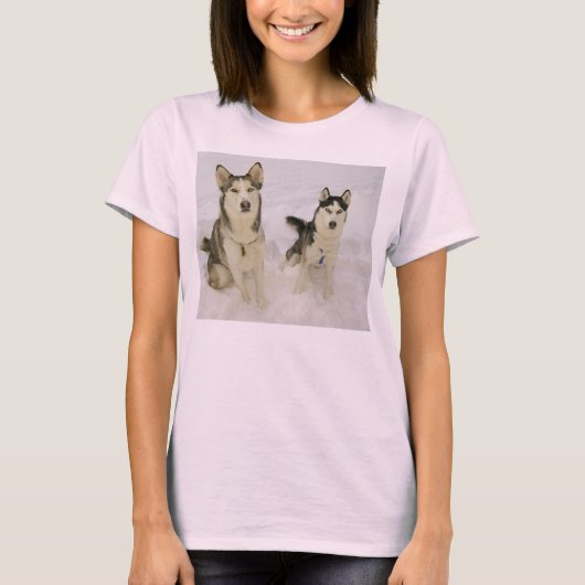 T-shirt Huskies Dans La Neige (Devant)