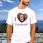 T-shirt I Love My Girlfriend Petit ami Texte Photo Personn<br><div class="desc">Téléchargez une photo et créez facilement votre t-shirt personnalisé. Cliquez sur MODIFIER À L'AIDE DE L'OUTIL DE CONCEPTION pour modifier la couleur du texte. Vous pouvez TRANSFÉRER ce DESIGN sur d'autres produits Zazzle et l'ajuster à la plupart des articles Zazzle. Les conceptions Studio standard sont faites dans des graphiques vectoriels...</div>