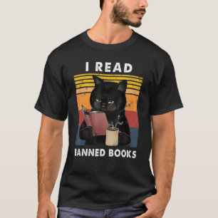 T-shirt I Read Banned Books Bookworms Vintage Black Cat
