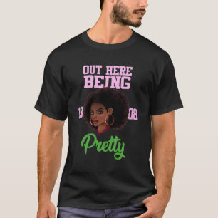 T-shirt Ici Être Plutôt Sororité Paraphernalia Alpha
