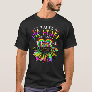 T-shirt Il Faut Un Grand Cœur Pour Enseigner Aux Petits Es