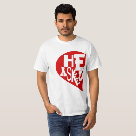 T-SHIRT IL LUI A DEMANDÉ : OUI, ENGAGÉ COUPLE, FIANÇAILLES (Devant entier)