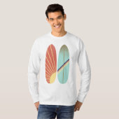 T-shirt Illustration de la planche de surf rouge et bleue  (Devant entier)