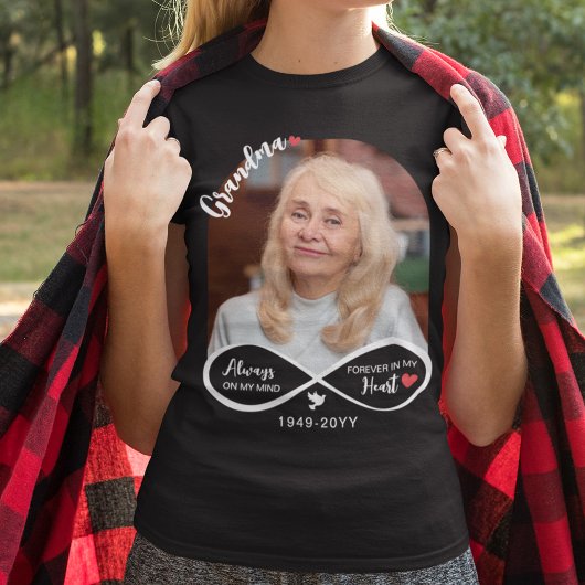 T-shirt Infinité toujours dans mon esprit Photo Grand-mère