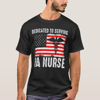 T-shirt Infirmière américaine de l'AV travaille dur se sen