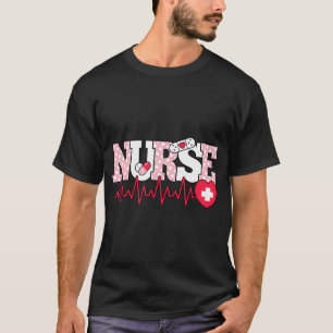 T-shirt Infirmière rose mignonne battement de coeur