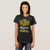 T-shirt Ingénieur logiciel pas un programmeur magicien Dev (Devant entier)