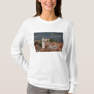 T-shirt Italie, province de Côme, Menaggio. Vue de la vill
