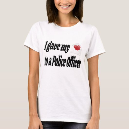 T-shirt J'ai donné mon coeur à un policier (Devant)
