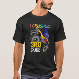 T-shirt J'ai écrasé 3e grade Monster Truck Graduation Cap 