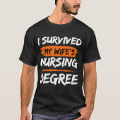 T-shirt J'ai survécu à mon diplôme d'infirmière de femme (Devant)