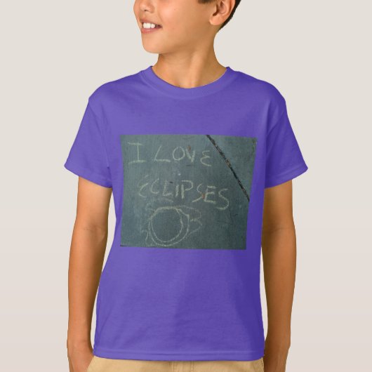 T-shirt J'aime eclipes craie écriture sur ciment (Devant)