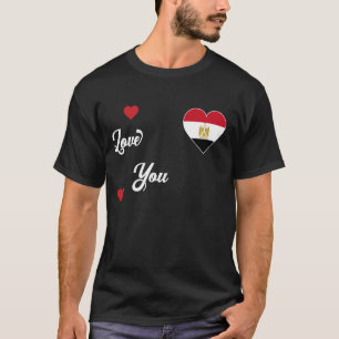 T-shirt J'aime l'Egypte avec un drapeau égyptien dans un c
