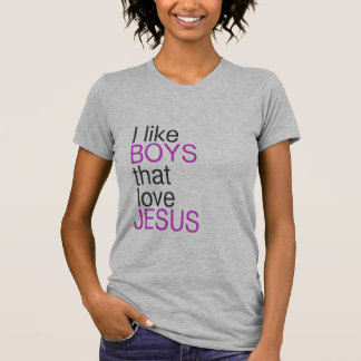 T-shirt J'aime les garçons qui aiment la chemise de Jésus