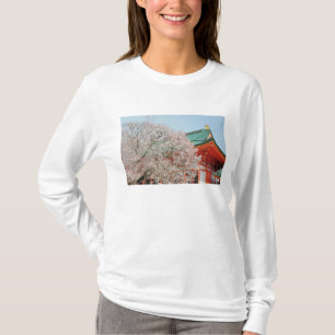 T-shirt Japon, Kyoto. Fleur de cerisier de Shinto