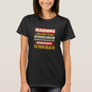 T-shirt J'Appartiens À Une Épouse De Fille Ouvrière De Fer