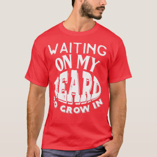 T-shirt J'attends sur ma barbe de grandir dans la croissan