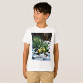 T-shirt Jaune Daffodils fleurs dans la neige (Devant entier)