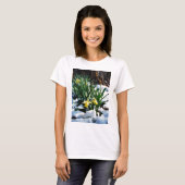 T-shirt Jaune Daffodils fleurs dans la neige (Devant entier)