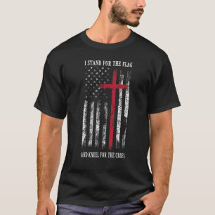 T-shirt Je me tiens pour le drapeau et le genou pour la ch