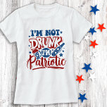 T-shirt Je ne suis pas ivre Je suis patriote 4 juillet drô<br><div class="desc">Je ne suis pas ivre Je suis patriotique ! 🍺 En coque, quelqu'un demande, pas seulement leur montrer votre chemise! 😂 Ces drôles de chemises patriotiques sont parfaites pour votre réunion de famille militaire ou célébration 4 juillet. 🇺 🇸 Voir notre collection pour jumeler la réunion de famille militaire, les...</div>