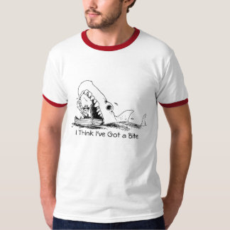 T-shirt Je pense que j'ai une morsure Fishin