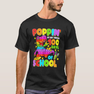 T-shirt Je Presse Mon Chemin À Travers 100 Jours De Dinosa