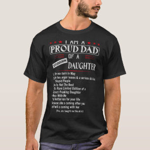 T-shirt Je Suis Un Fier Père D'Une Fille Stubborn Née À Ma