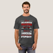 T-shirt Je suis un vieux camionneur grincheux, mon niveau  (Devant entier)