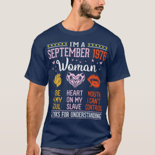 T-shirt Je Suis Une Femme De Novembre 1966 Qui Tire Dans M
