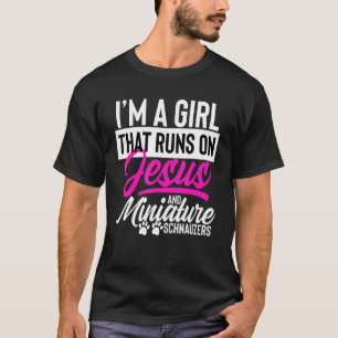 T-shirt Je Suis Une Fille Qui Fonctionne Sur Jésus Et La M
