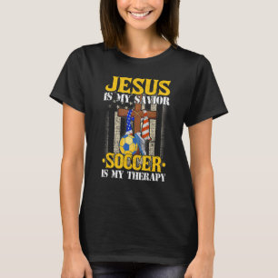 T-shirt Jésus Est Mon Sauveur Le Football Est Ma Thérapie