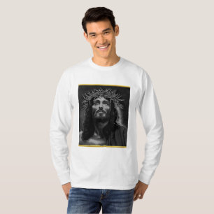 T-shirt Jésus regardant vers le ciel avec un design en feu