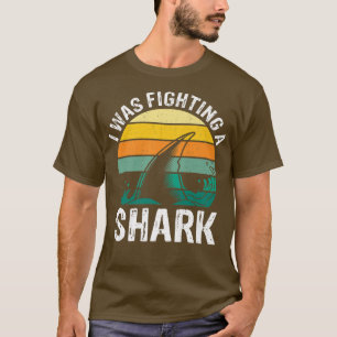 T-shirt J'Étais En Train De Combattre Un Requin Broken Leg