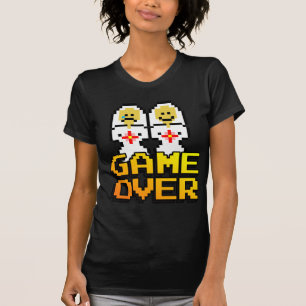 T-shirt Jeu au-dessus de mariage (lesbienne, à 8 bits)