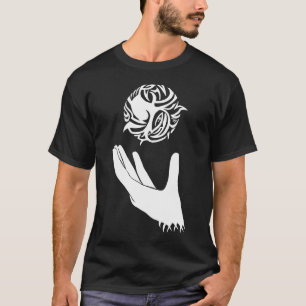 T-shirt Jeu avec le tatouage tribal du feu