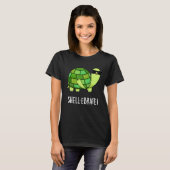 T-shirt Jeu de coquille Funny Tortoise Animal Pun Dark BG (Devant entier)