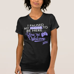 T-shirt Jeu en pause violet Sarcastique Slogan Gamer Girl