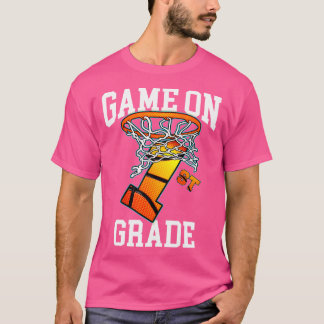 T-shirt Jeu Sur Le Basket De 1Ere Année Retour À L'École É