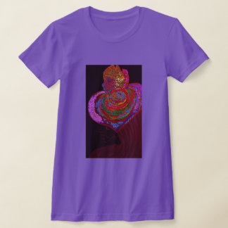 T-shirt Jeune femme avec un chapeau élégant fait sur mesur