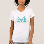 T-shirt Jeune mariée faite sur commande de monogramme à<br><div class="desc">Jeune mariée personnalisée de monogramme à être couleurs de bleu et de blanc de turquoise des T-shirts |. Tee - shirt décoré d'un monogramme avec le nom fait sur commande en texte élégant de manuscrit. Personnalisez pour la jeune mariée, les demoiselles d'honneur, la demoiselle de honneur, la domestique de l'honneur,...</div>