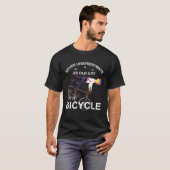 T-shirt Joe Biden Bicycle Crash drôle Trump l'a fait RIDIN (Devant entier)