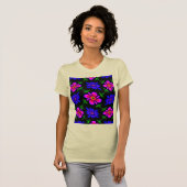 T-shirt Joli Motif de fleurs roses (Devant entier)