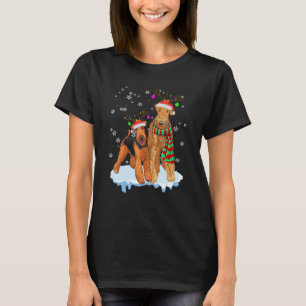 T-shirt Jolis chapeaux de Noël et rennes pour Airedale Ter