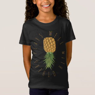 T-Shirt Joue Bien Avec D'Autres À L'Extérieur De L'Ananas