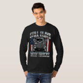 T-shirt Joue encore avec des camions (Devant entier)