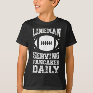 T-shirt Joueur de ligne au football servant des pancakes J