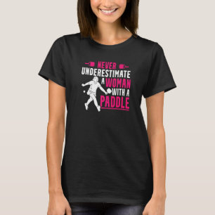 T-shirt Joueuse De Pickleball Femme De Sport Avec Une Padd